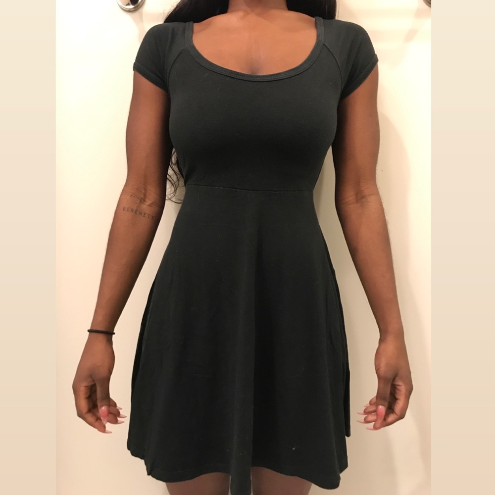 Brandy Melville Crossed back Skater dress